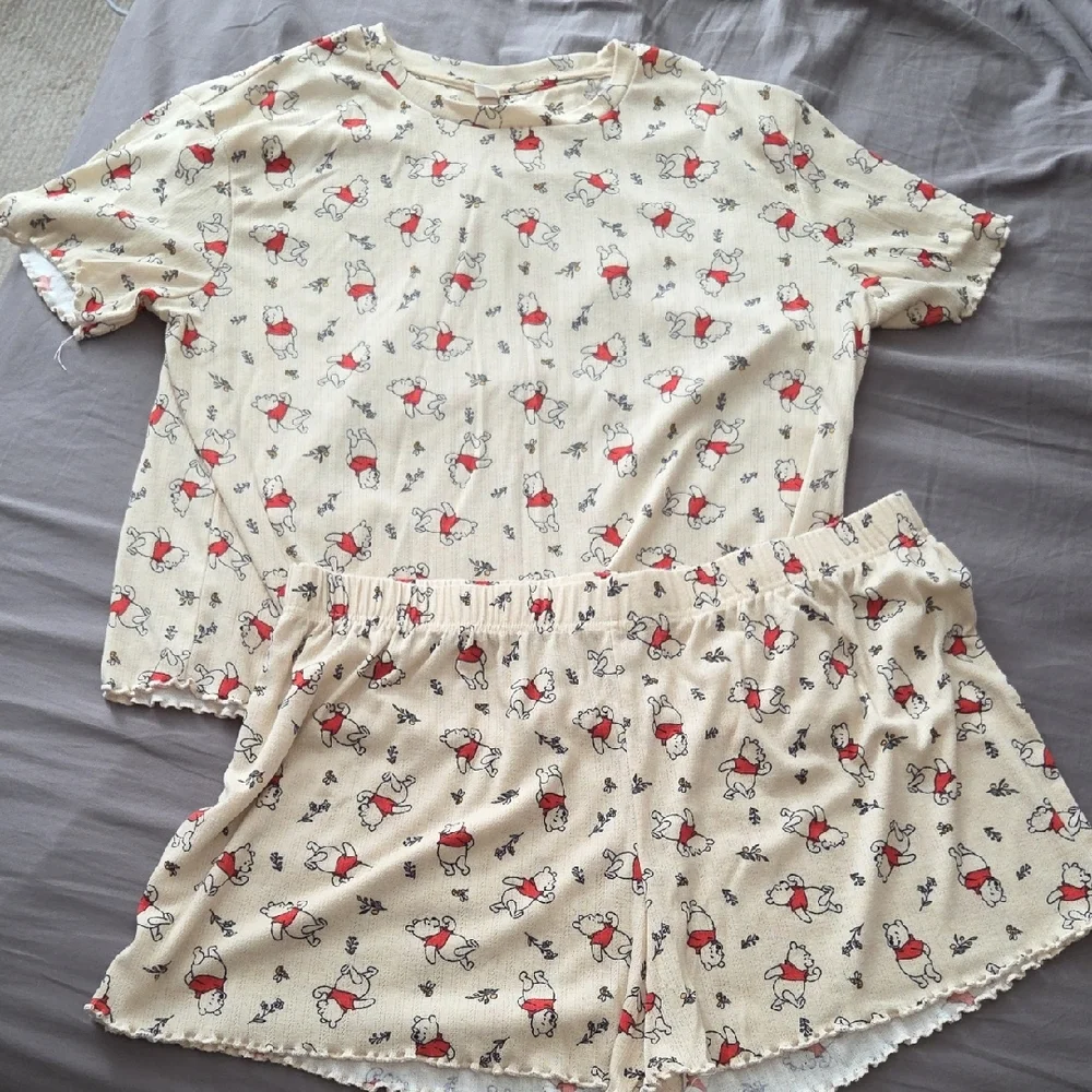 Disney Winnie The Pooh Pajama Set - Picture 1 of 7